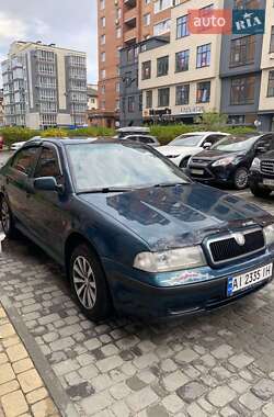 Ліфтбек Skoda Octavia 1998 в 
