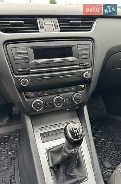 Лифтбек Skoda Octavia 2013 в 