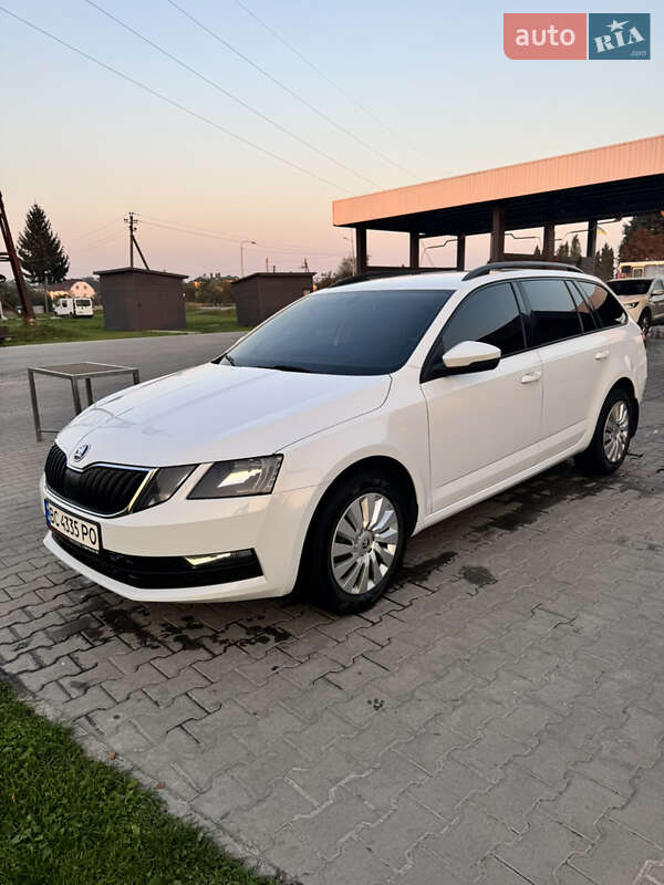 Универсал Skoda Octavia 2017 в Львове