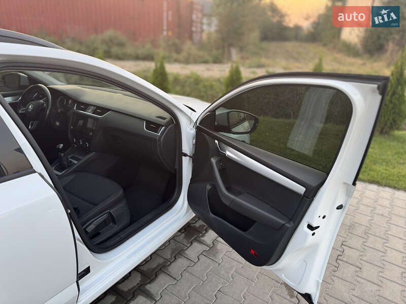 Универсал Skoda Octavia 2017 в Львове