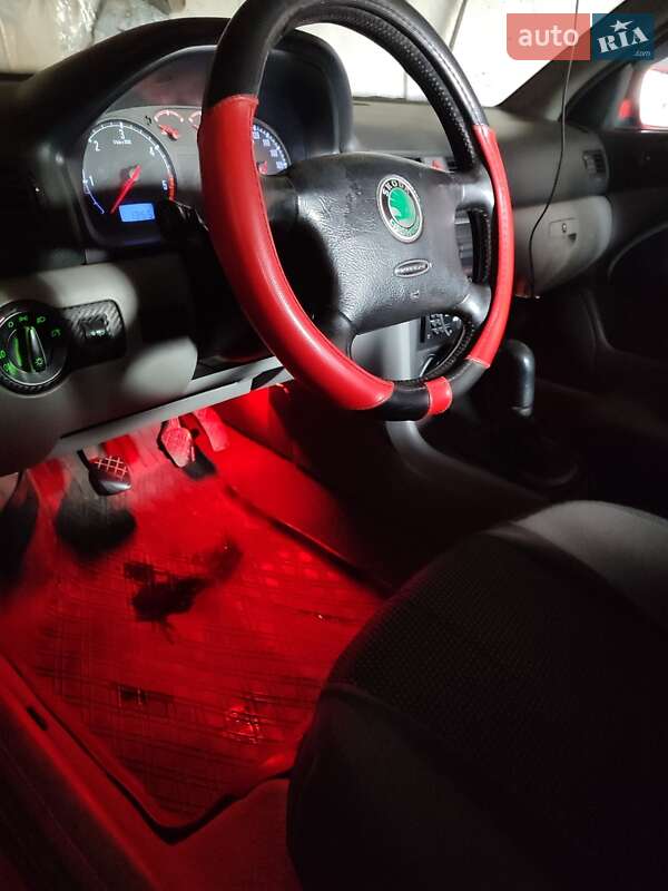 Универсал Skoda Octavia 2000 в Жовкве
