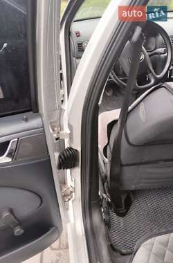 Ліфтбек Skoda Octavia 2004 в 