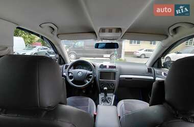 Лифтбек Skoda Octavia 2005 в 