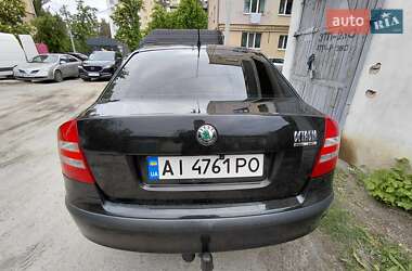 Лифтбек Skoda Octavia 2005 в 