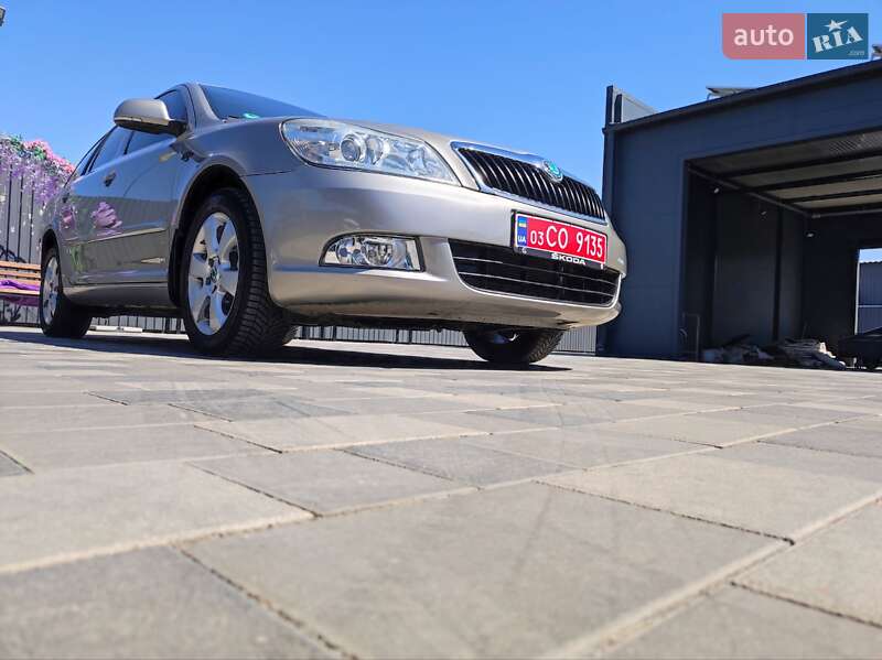 Универсал Skoda Octavia 2011 в 
