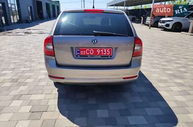 Универсал Skoda Octavia 2011 в 