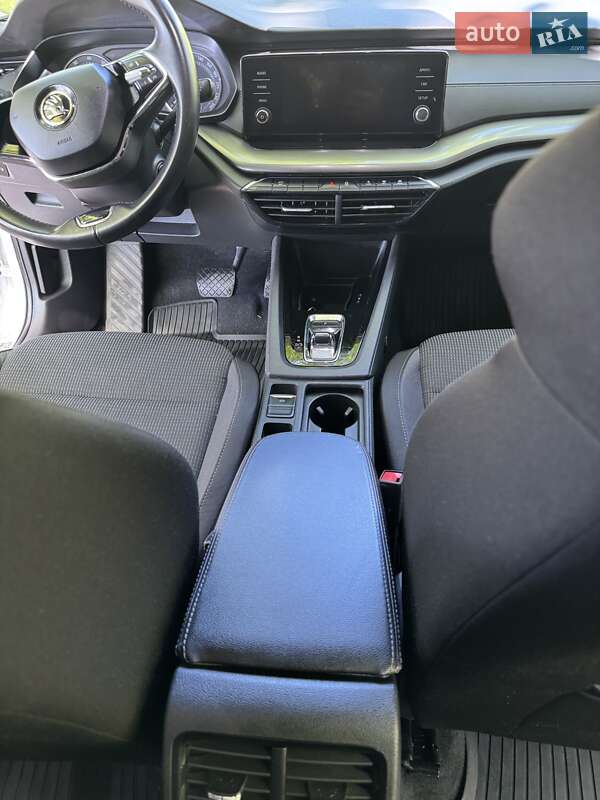 Лифтбек Skoda Octavia 2020 в Киеве