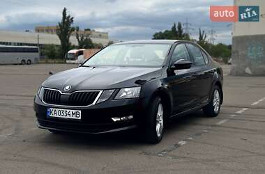 Ліфтбек Skoda Octavia 2019 в 