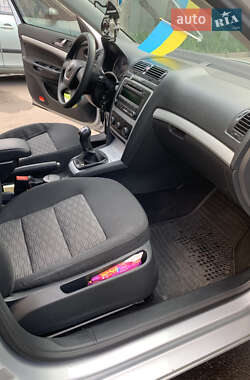Лифтбек Skoda Octavia 2011 в 