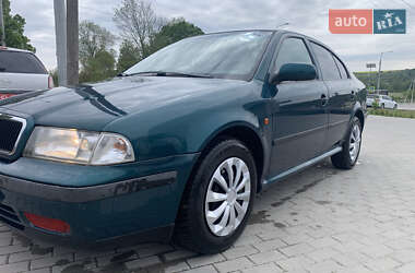 Лифтбек Skoda Octavia 1999 в Вишневце