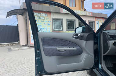 Лифтбек Skoda Octavia 1999 в 