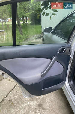 Лифтбек Skoda Octavia 2002 в 