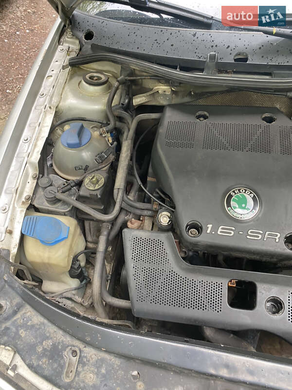 Ліфтбек Skoda Octavia 2002 в Івано-Франківську