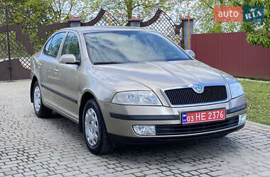 Ліфтбек Skoda Octavia 2004 в 
