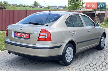 Ліфтбек Skoda Octavia 2004 в 