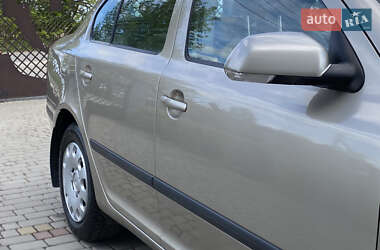 Ліфтбек Skoda Octavia 2004 в 