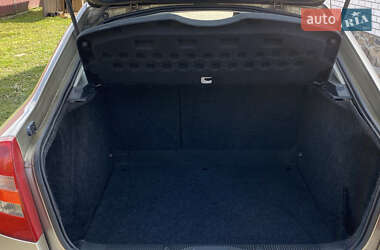 Ліфтбек Skoda Octavia 2004 в 