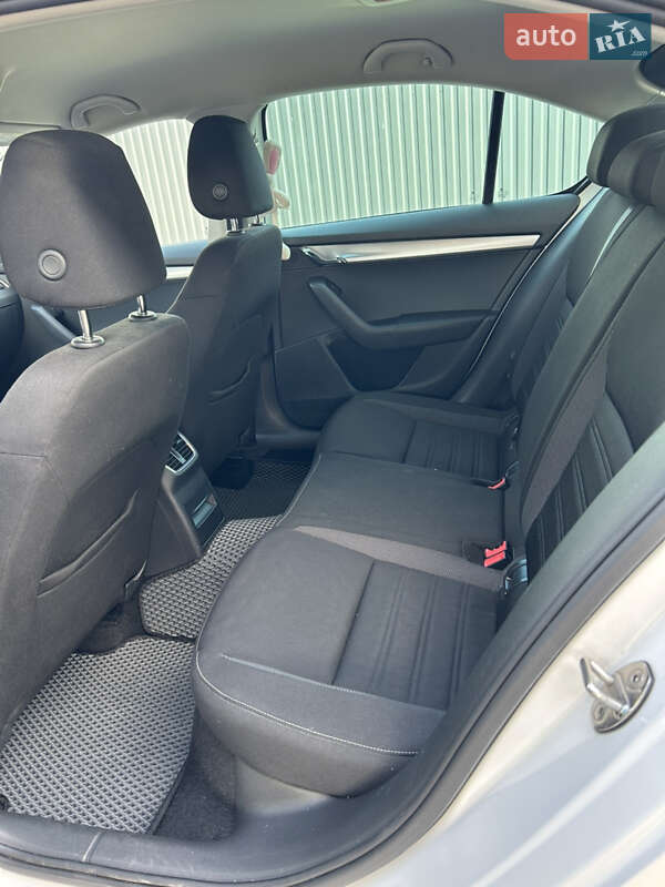 Лифтбек Skoda Octavia 2018 в Киеве фото 12 Лифтбек Skoda Octavia 2018 в Киеве