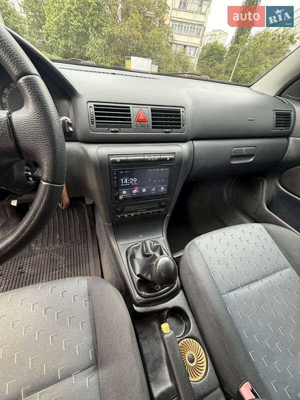 Универсал Skoda Octavia 2001 в Харькове