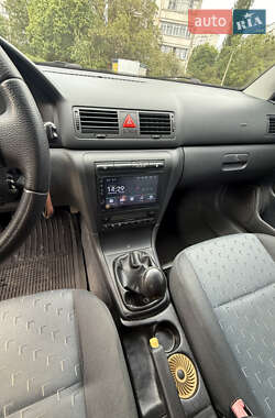 Универсал Skoda Octavia 2001 в 