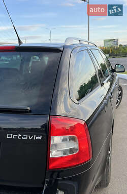 Универсал Skoda Octavia 2010 в 