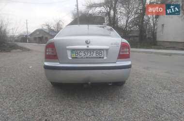 Лифтбек Skoda Octavia 2001 в 