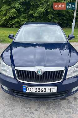 Универсал Skoda Octavia 2010 в Новояворовске