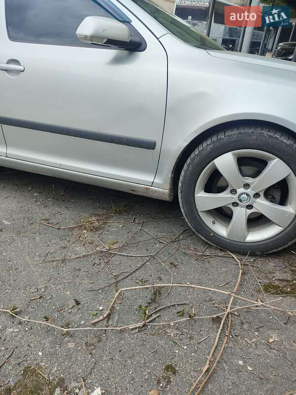 Ліфтбек Skoda Octavia 2006 в Тернополі