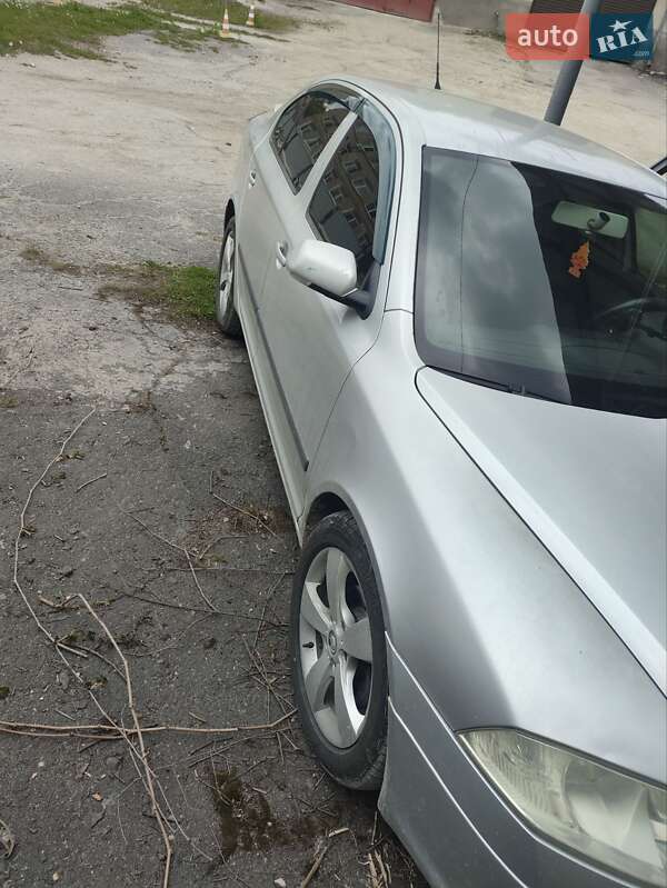 Ліфтбек Skoda Octavia 2006 в Тернополі