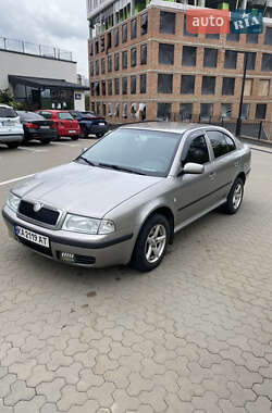 Лифтбек Skoda Octavia 2006 в Киеве