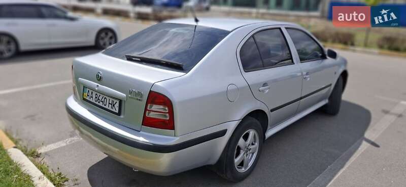 Ліфтбек Skoda Octavia 2008 в Ірпені