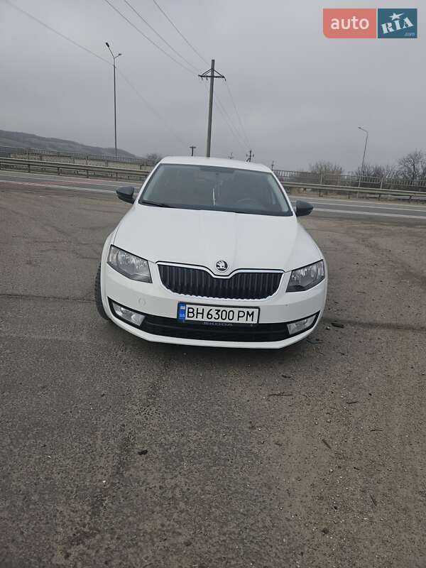 Лифтбек Skoda Octavia 2015 в 
