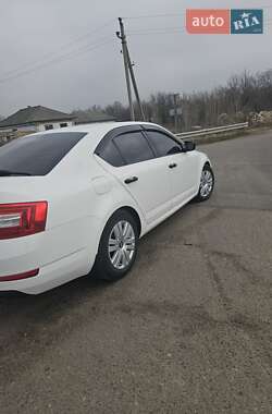 Лифтбек Skoda Octavia 2015 в 