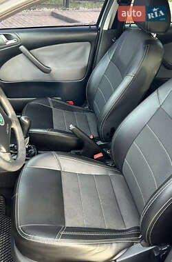 Лифтбек Skoda Octavia 2007 в 