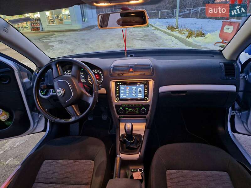 Універсал Skoda Octavia 2010 в Димері