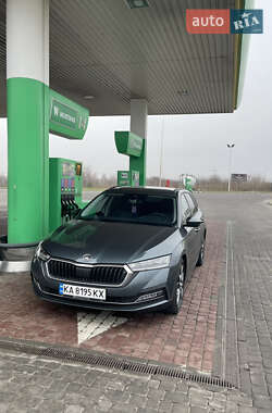 Універсал Skoda Octavia 2021 в Романіву