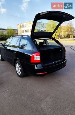 Универсал Skoda Octavia 2009 в 