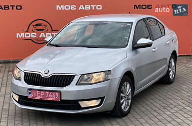 Лифтбек Skoda Octavia 2015 в Ровно