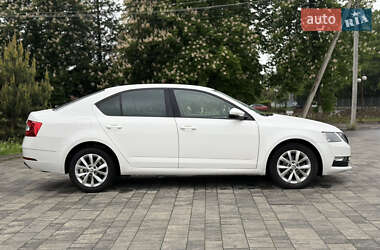 Лифтбек Skoda Octavia 2018 в 
