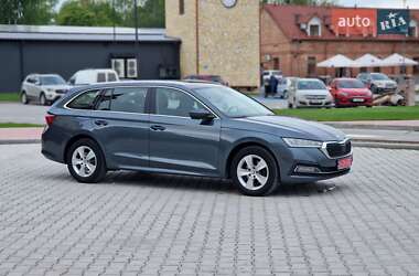 Універсал Skoda Octavia 2021 в Бережанах