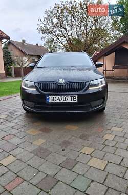 Универсал Skoda Octavia 2015 в Жовкве