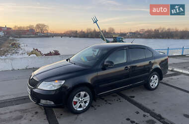 Ліфтбек Skoda Octavia 2012 в 