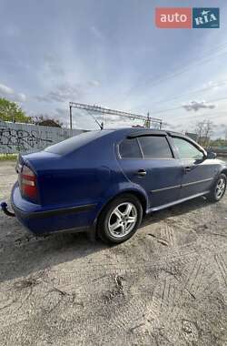 Лифтбек Skoda Octavia 1998 в 