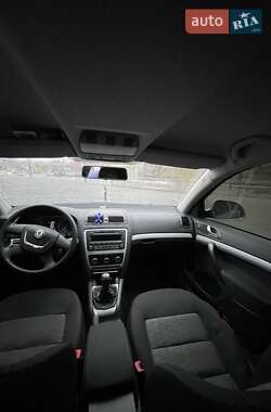 Ліфтбек Skoda Octavia 2010 в 
