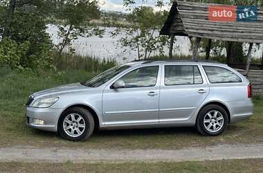 Универсал Skoda Octavia 2010 в 