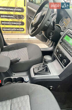 Ліфтбек Skoda Octavia 2012 в 