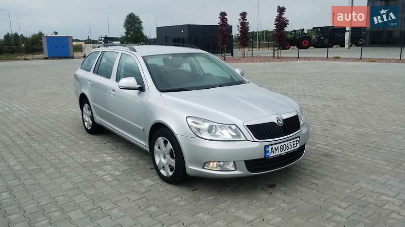 Універсал Skoda Octavia 2011 в Левкові