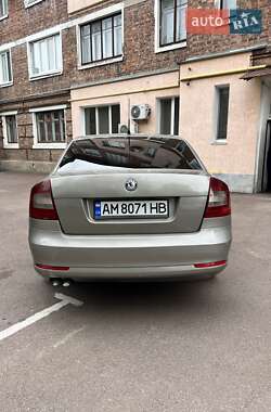 Лифтбек Skoda Octavia 2009 в 