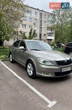 Лифтбек Skoda Octavia 2009 в 
