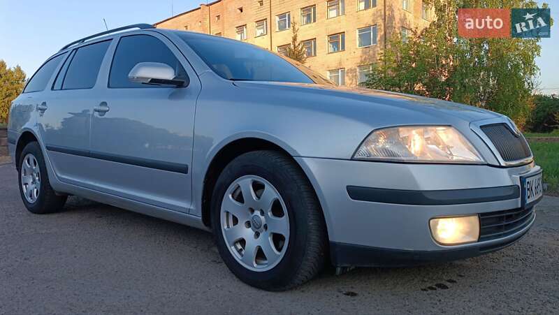 Універсал Skoda Octavia 2007 в Сарнах